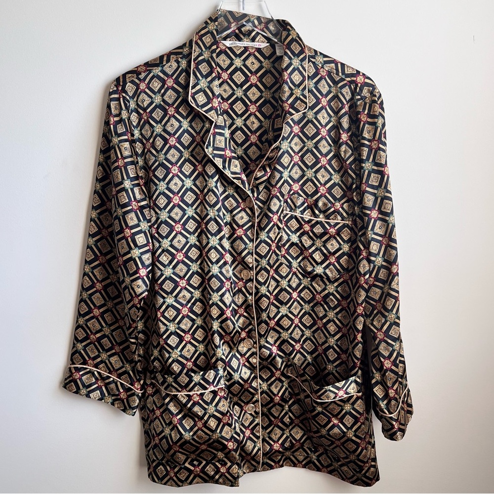 Victoria’s Secret VS Geometric Long Sleeve Button Down Pajama Top Medium✨